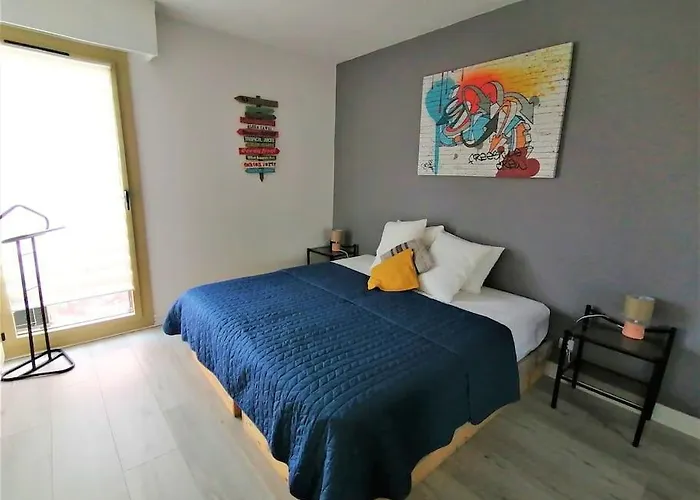 Palais Royal, Plages A Pied, Centre St Raphael * Saint-Raphael (Var)