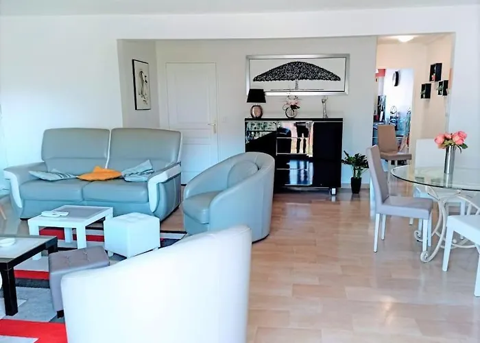 Palais Royal, Plages A Pied, Centre St Raphael Apartamento *